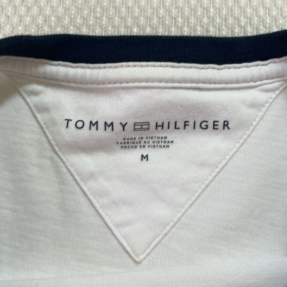 Men’s White Tommy Hilfiger shirt - Picture 2 of 3